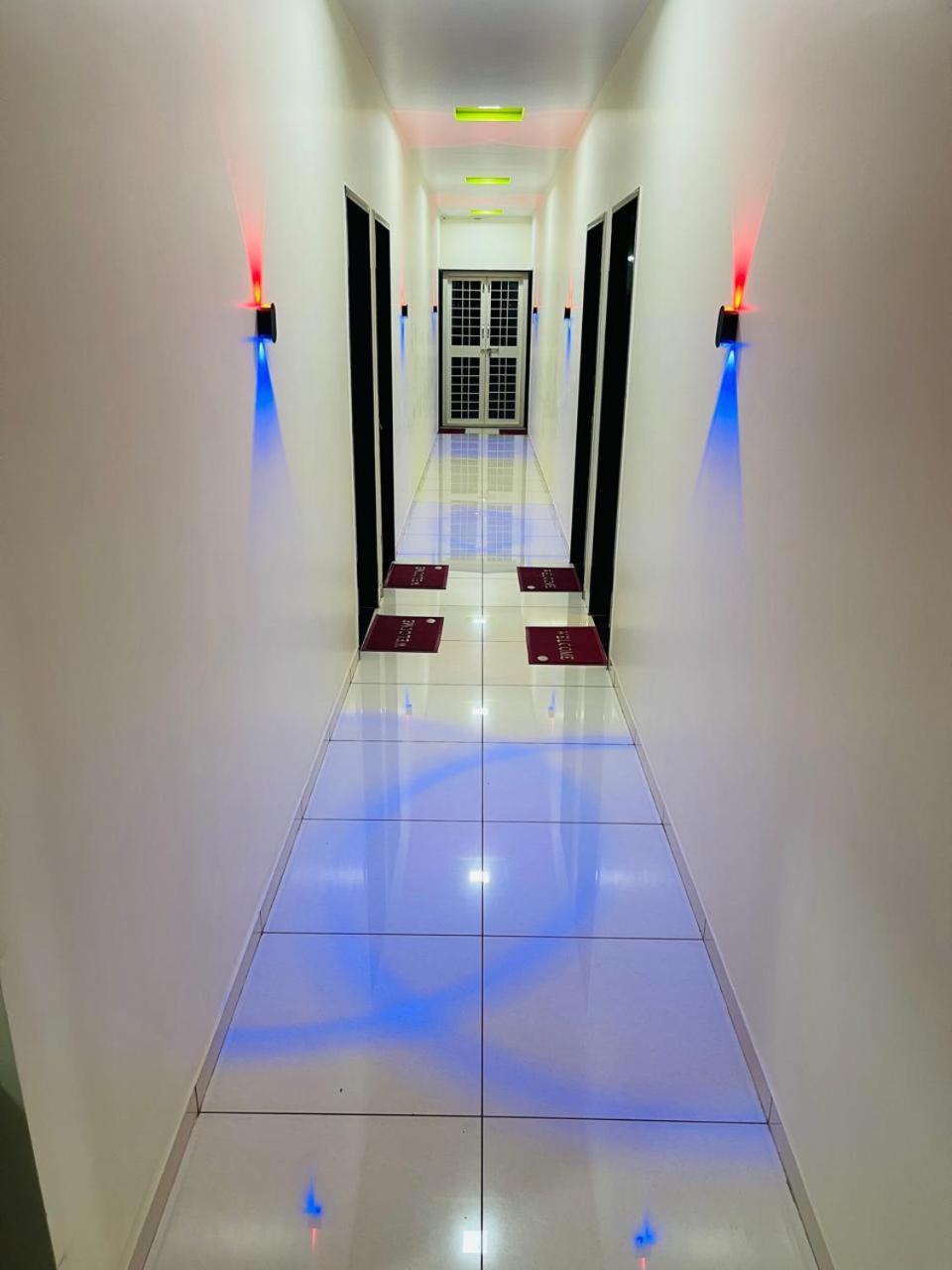 Hotel Ashokraj Kolhapur Eksteriør billede